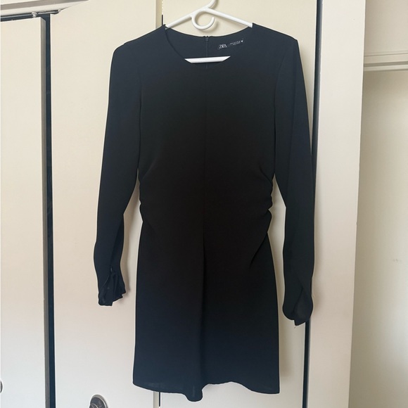 Zara Dresses & Skirts - Zara Elegant Black Long Sleeve Dress